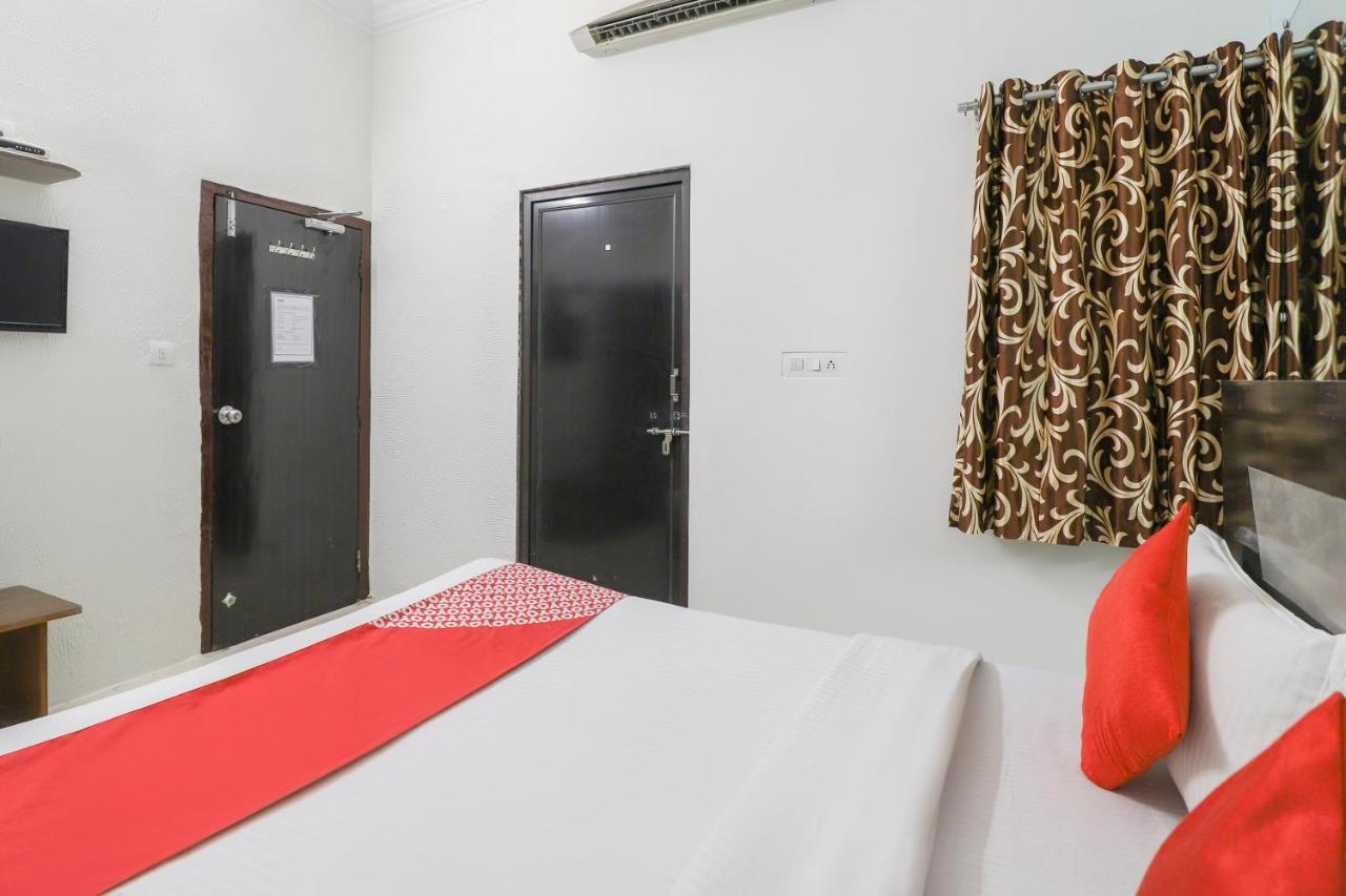 Hotel Jasmine Ahmedabad Extérieur photo