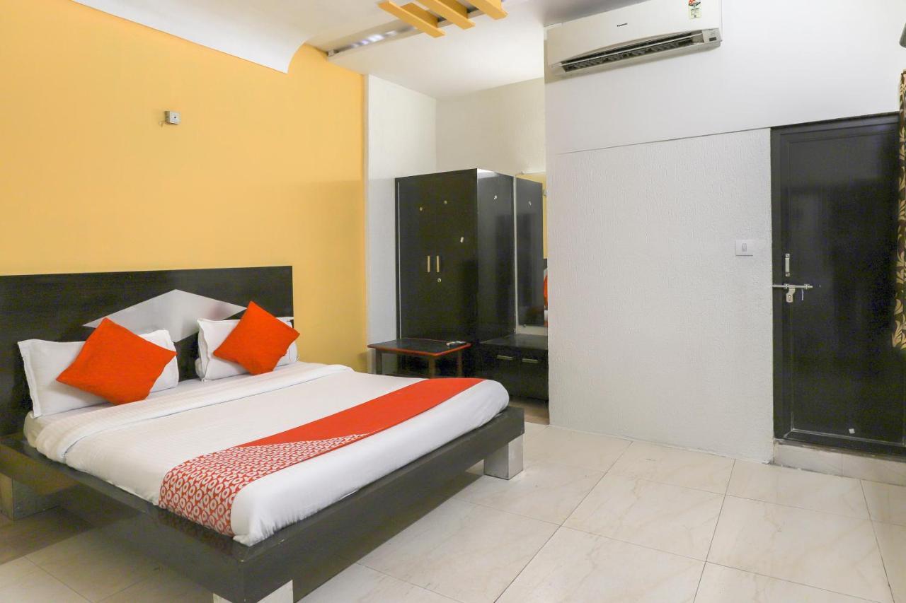 Hotel Jasmine Ahmedabad Extérieur photo
