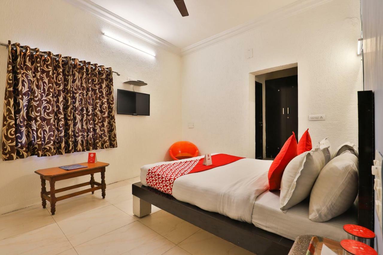 Hotel Jasmine Ahmedabad Extérieur photo